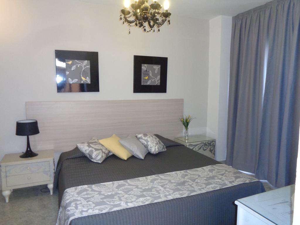 Irene'S Apartments Limassol Szoba fotó
