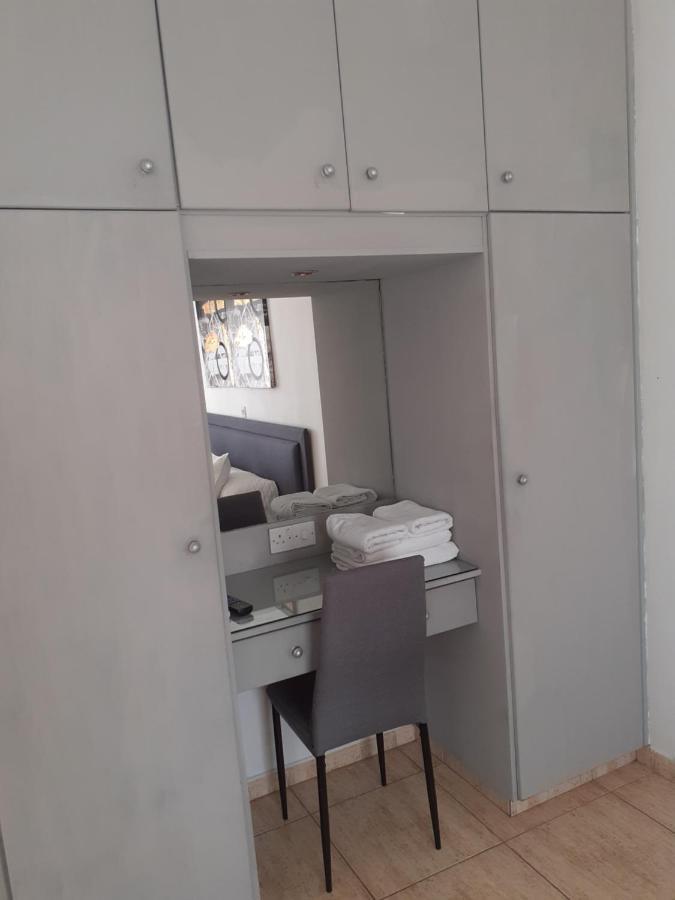 Irene'S Apartments Limassol Kültér fotó